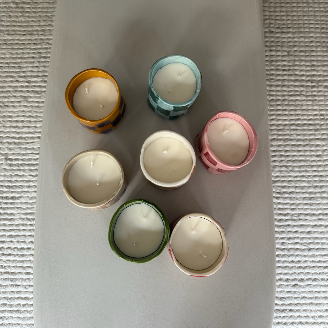 Vela Cerámica Vaso Cuadros Mostaza-Blanco