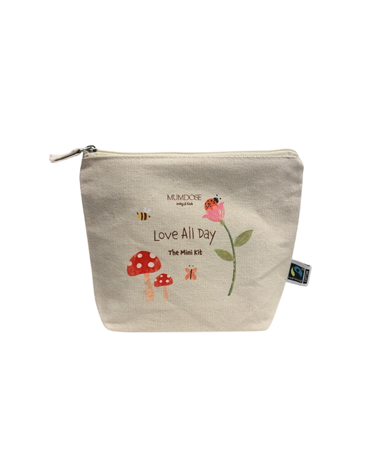 'Love All Day' Neceser de viaje